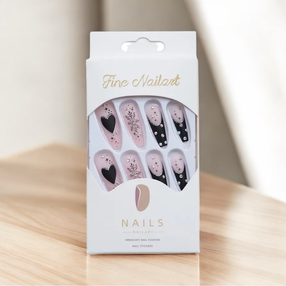 Winter Press On Nails
